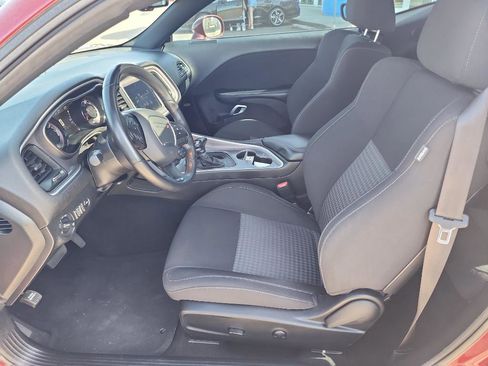 Used 2022 Dodge Challenger GT w/ Blacktop Package image 11