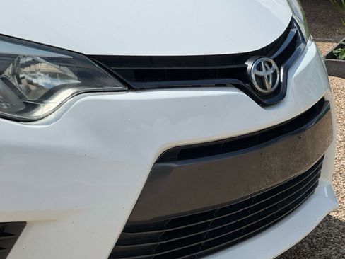 Used 2016 Toyota Corolla LE image 2