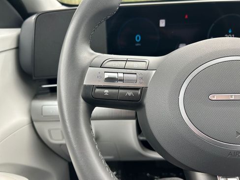 Used 2024 Hyundai Kona SEL FWD image 15