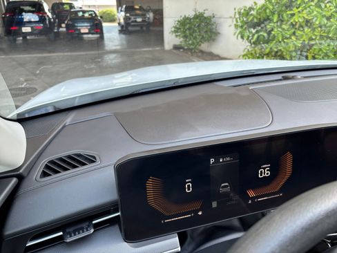 Used 2025 Kia K5 LXS FWD image 34
