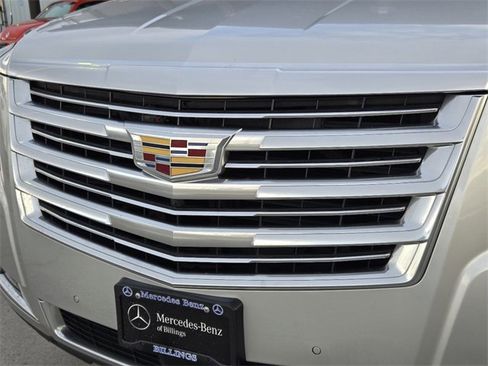 Used 2018 Cadillac Escalade ESV Platinum image 42