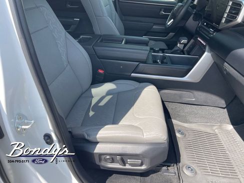 Used 2024 Toyota Tundra SR5 w/ SR5 Premium Package image 18