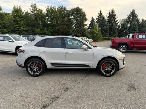 Used 2022 Porsche Macan S AWD/4WD image 7