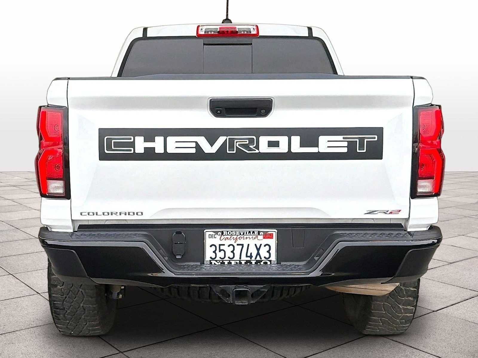 Used 2023 Chevrolet Colorado ZR2 w/ LPO, Tailgate Decal Package AWD/4WD image 7