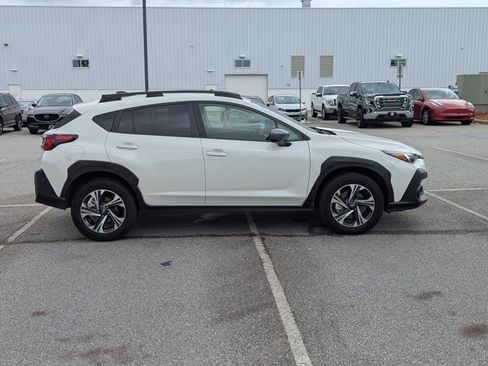 Used 2025 Subaru Crosstrek 2.5i Premium AWD/4WD image 4