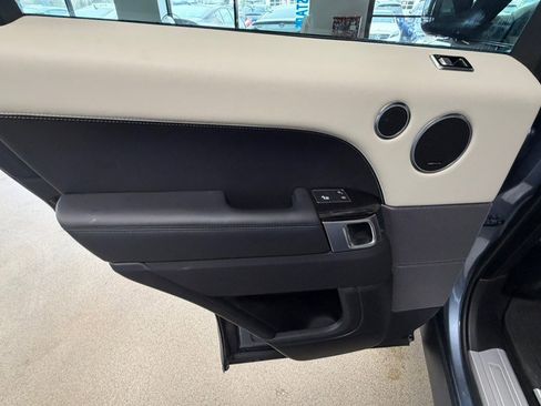 Used 2020 Land Rover Range Rover Sport HSE Dynamic image 23