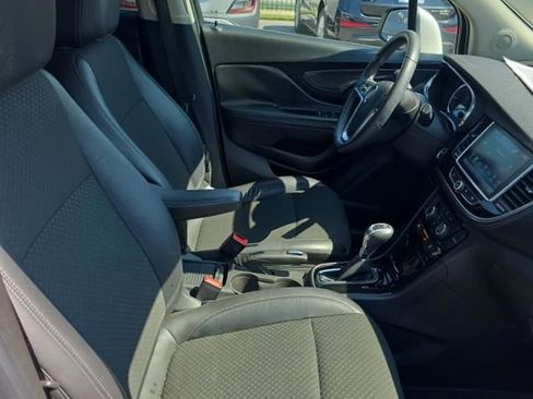 Used 2017 Buick Encore Preferred FWD image 5