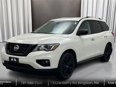 Certified 2018 Nissan Pathfinder SL w/ Midnight Edition Package