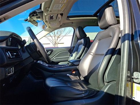 Used 2023 Lincoln Aviator AWD w/ Premium Package image 13