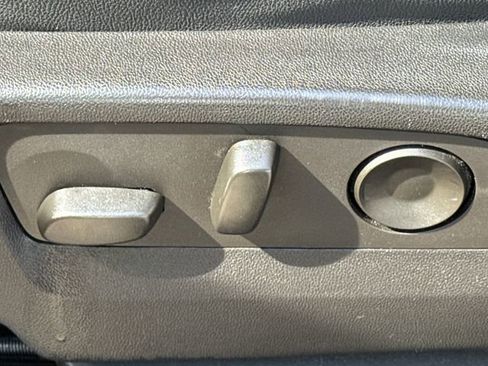 Used 2023 Chevrolet Suburban RST w/ Sport Performance Package image 23