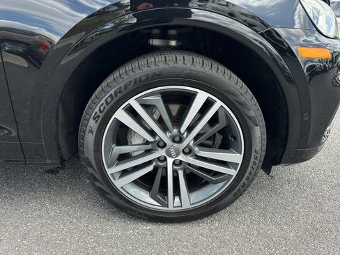 Used 2020 Audi Q5 e Prestige w/ Prestige Package AWD/4WD image 41