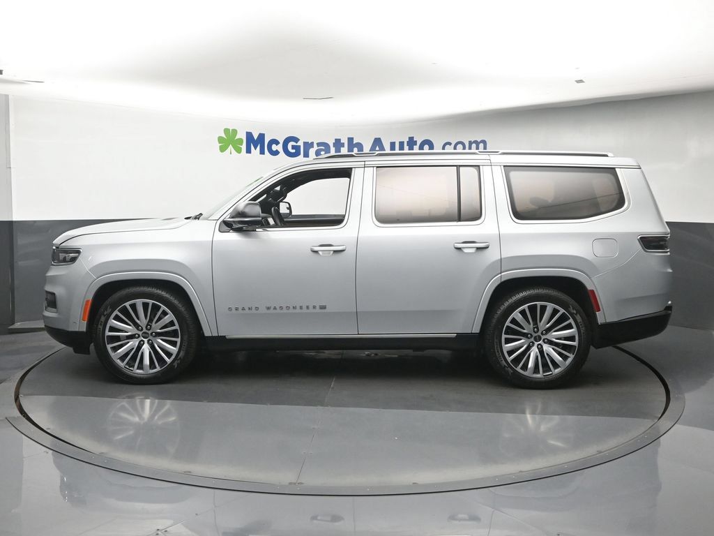 Used 2023 Jeep Grand Wagoneer Series III AWD/4WD image 27