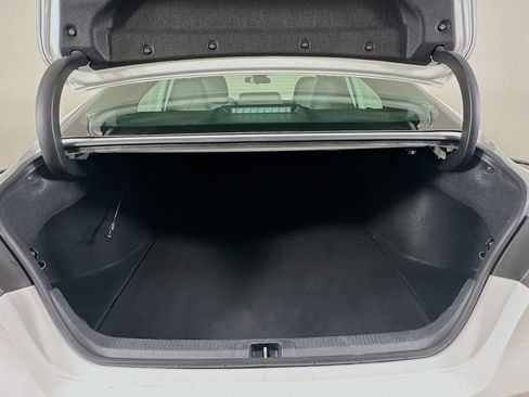 Used 2022 Toyota Camry SE image 27