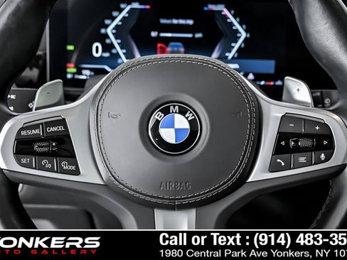 Used 2023 BMW X7 xDrive40i w/ M Sport Package AWD/4WD image 65