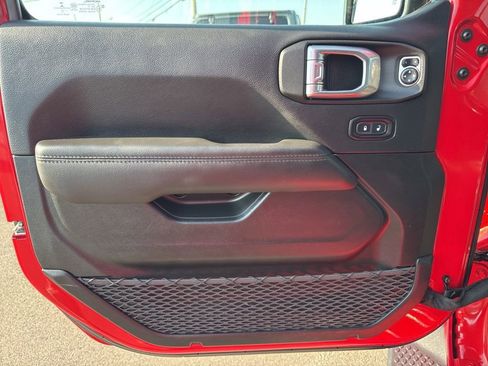 Used 2021 Jeep Wrangler Unlimited Sahara image 27