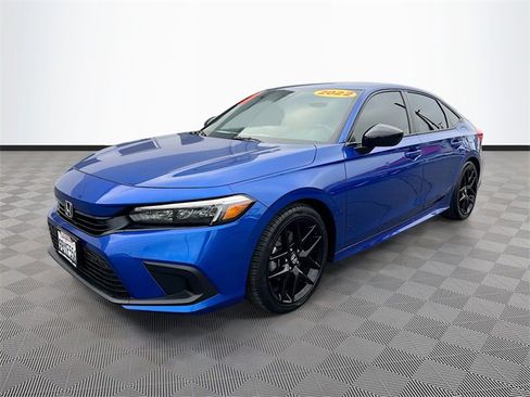 Used 2022 Honda Civic Sport image 3