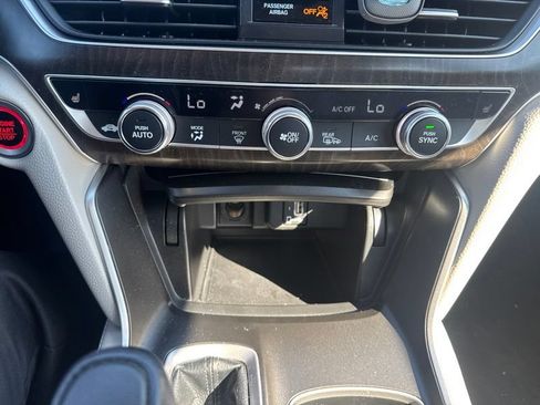 Used 2020 Honda Accord EX-L image 17