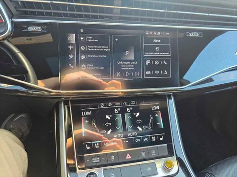 Used 2024 Audi Q8 Premium Plus w/ Premium Plus Package image 27