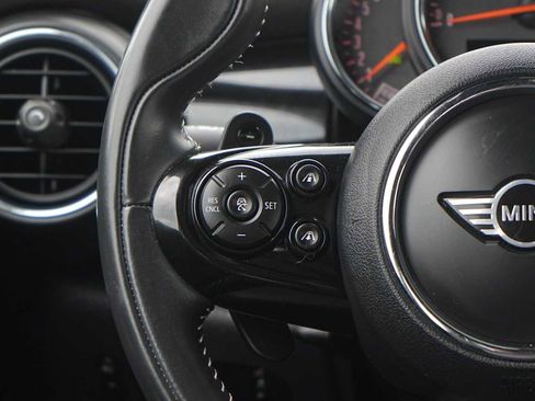 Used 2019 MINI Cooper S w/ Signature Upholstery Package image 17