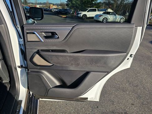 New 2026 INFINITI QX80 Autograph image 14