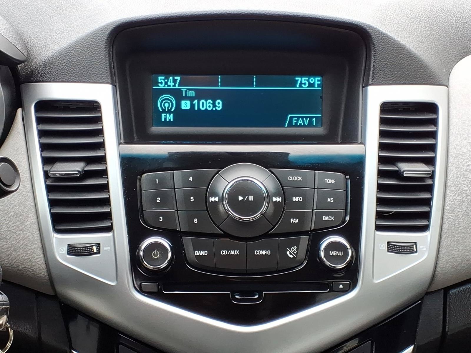 Used 2011 Chevrolet Cruze LS w/ Connectivity Package FWD image 6