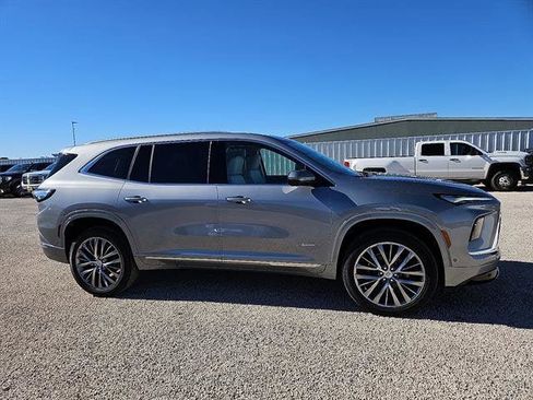New 2026 Buick Enclave Avenir w/ Super Cruise Package image 6