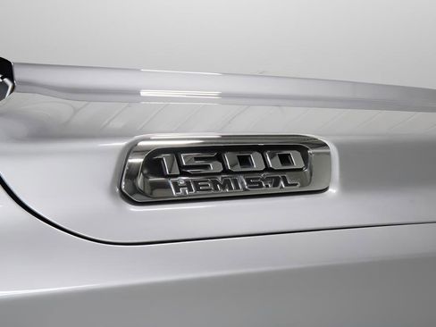 Used 2019 RAM 1500 Laramie AWD/4WD image 30