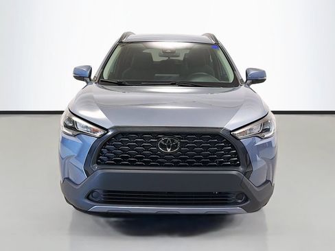 Used 2022 Toyota Corolla Cross LE AWD/4WD image 2