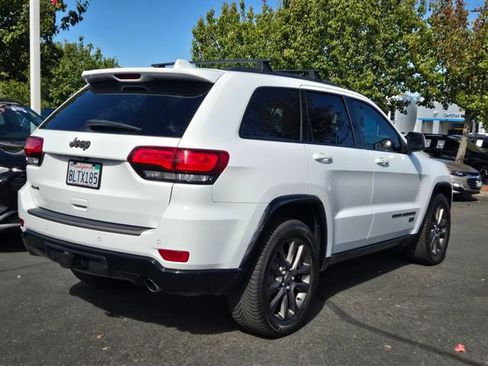 Used 2016 Jeep Grand Cherokee Limited 75th Anniversary AWD/4WD image 4