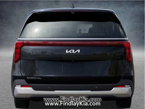New 2026 Kia Carnival FWD image 16