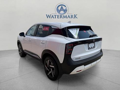 Certified 2025 Nissan Kicks SV w/ Charging Package FWD image 2