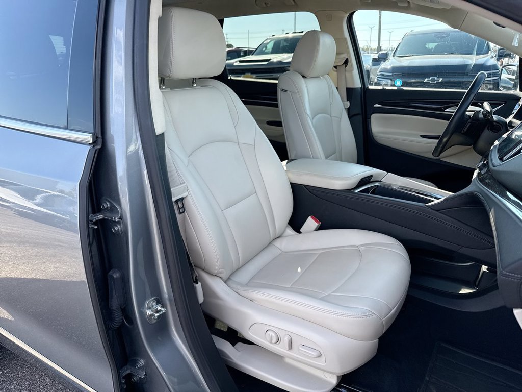 Used 2024 Buick Enclave Essence w/ Experience Buick Package AWD/4WD image 26
