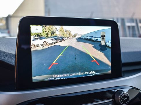 Used 2022 Ford Escape SE w/ Cold Weather Package image 21