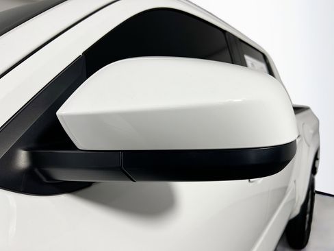 Used 2025 Toyota Tacoma SR5 image 13