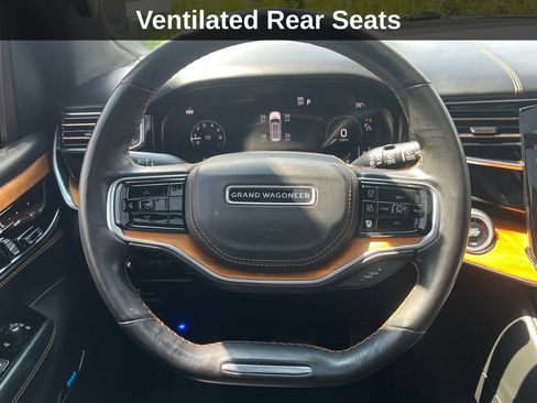 Used 2022 Jeep Grand Wagoneer Series III w/ Rear Seat Video Group 1 AWD/4WD image 19