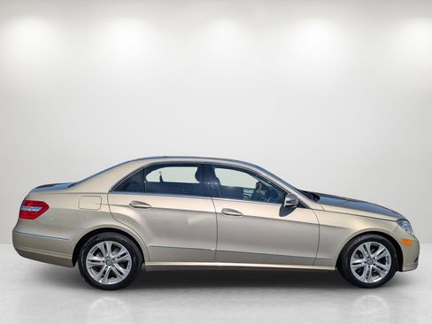 Used 2011 Mercedes-Benz E 350 Sedan image 4