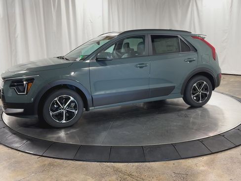 New 2026 Kia Niro EX image 5