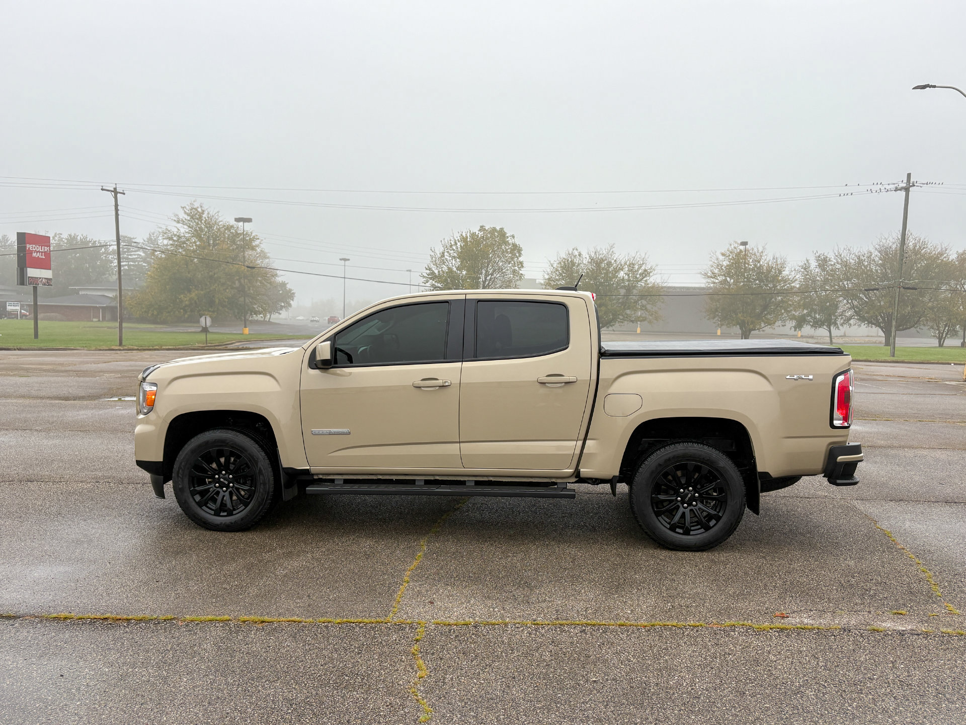 Used 2022 GMC Canyon Elevation w/ Elevation Premium Package AWD/4WD image 5