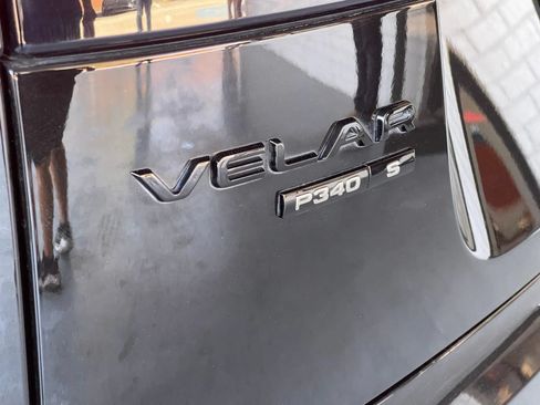 Used 2020 Land Rover Range Rover Velar S AWD/4WD image 9