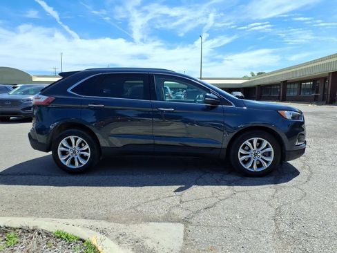 Used 2024 Ford Edge Titanium AWD/4WD image 6
