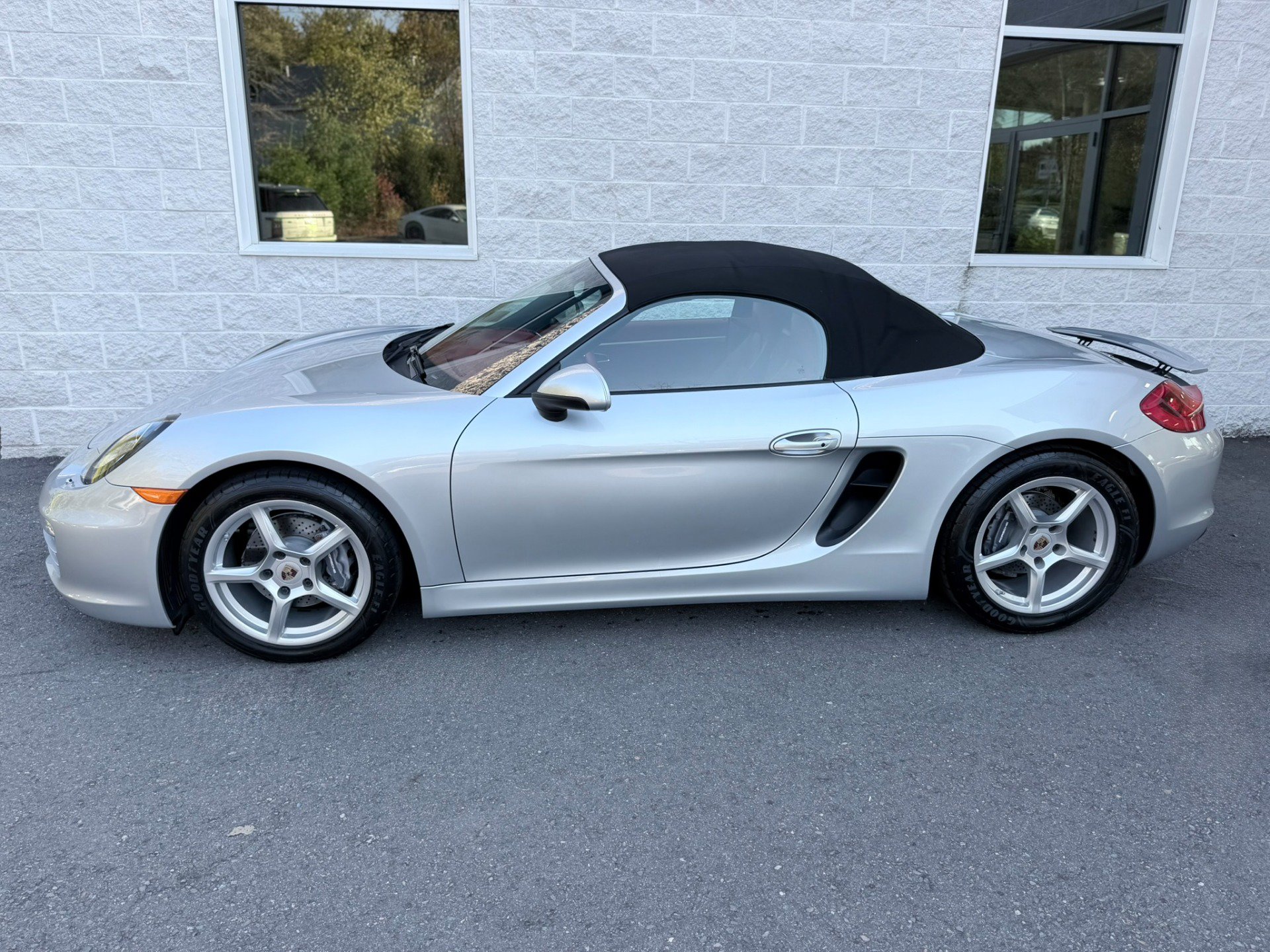 Used 2014 Porsche Boxster RWD image 7