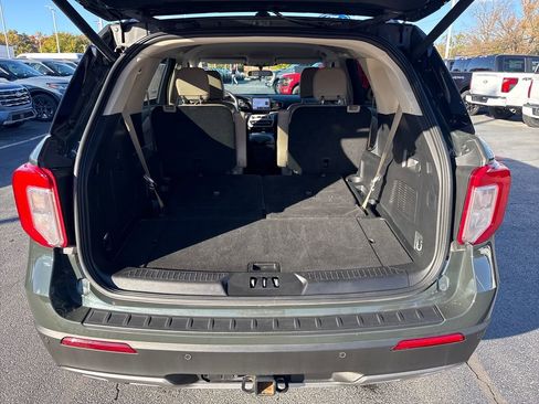 Used 2023 Ford Explorer XLT w/ Equipment Group 202A image 13