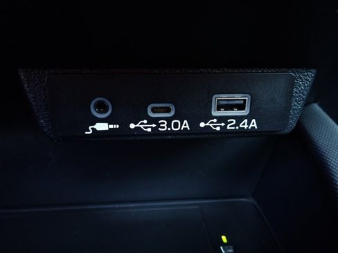 Used 2025 Subaru Forester Premium AWD/4WD image 21