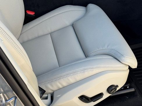 New 2026 Volvo XC60 B5 Ultra w/ Protection Package Premier image 13