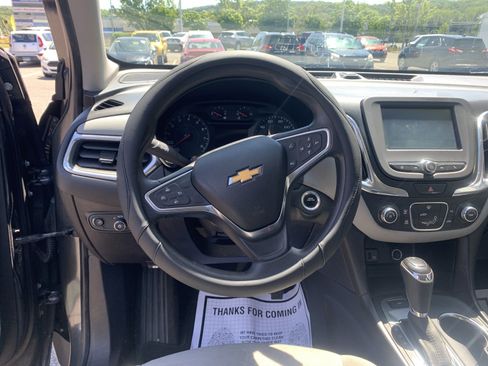 Used 2018 Chevrolet Equinox LS AWD/4WD image 12