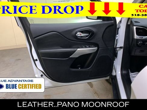 Used 2022 Jeep Cherokee Latitude w/ Sun & Sound Group AWD/4WD image 22