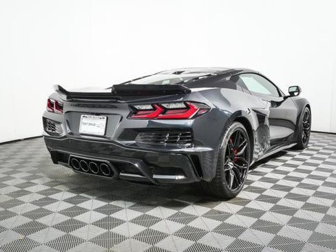 Used 2024 Chevrolet Corvette Z06 RWD image 4