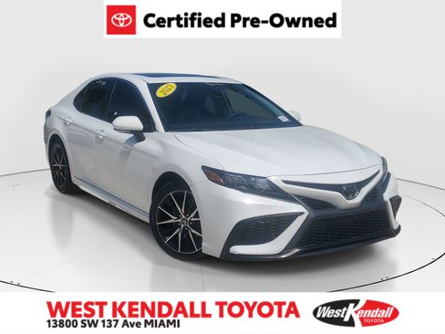 Certified 2023 Toyota Camry SE w/ Convenience Package FWD image 1