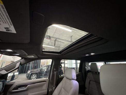 Used 2024 GMC Sierra 1500 SLT w/ SLT Premium Plus Package image 19