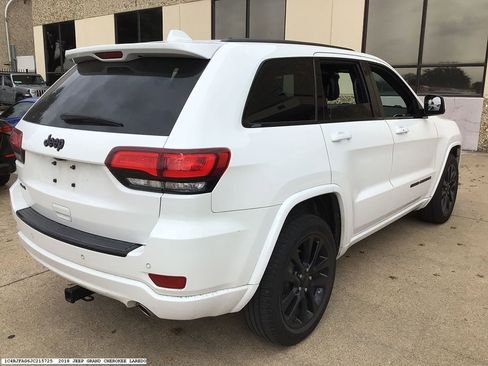 Used 2018 Jeep Grand Cherokee Altitude image 5